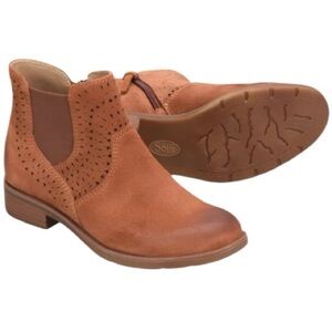 Sofft Barina Booties Italian Suede Perforated Cutout Side Zip Honey Brown NWB